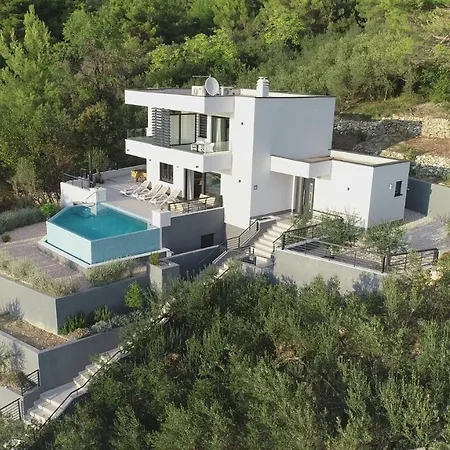 빌라 Leona A Luxury Near Makarska, Heated Pool Živogošće