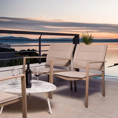 Leona A Luxury Near Makarska, Heated Pool 빌라