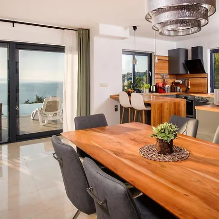 Villa Leona A Luxury Near Makarska, Heated Pool Zivogosce
