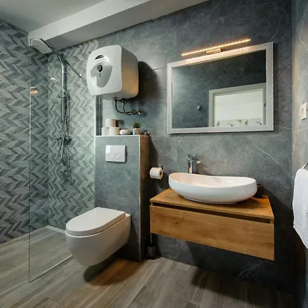 Leona A Luxury Near Makarska, Heated Pool 빌라