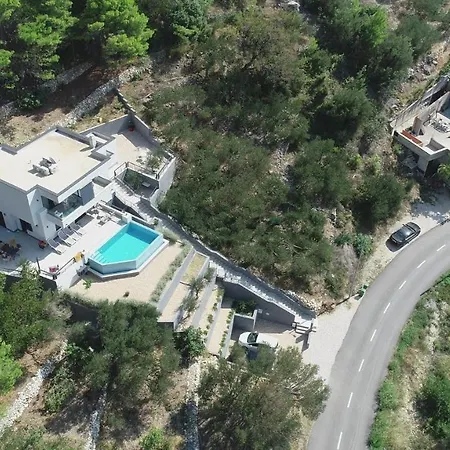 Leona A Luxury Near Makarska, Heated Pool 빌라