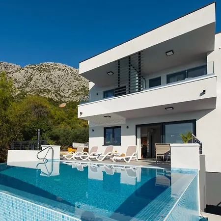Leona A Luxury Near Makarska, Heated Pool *